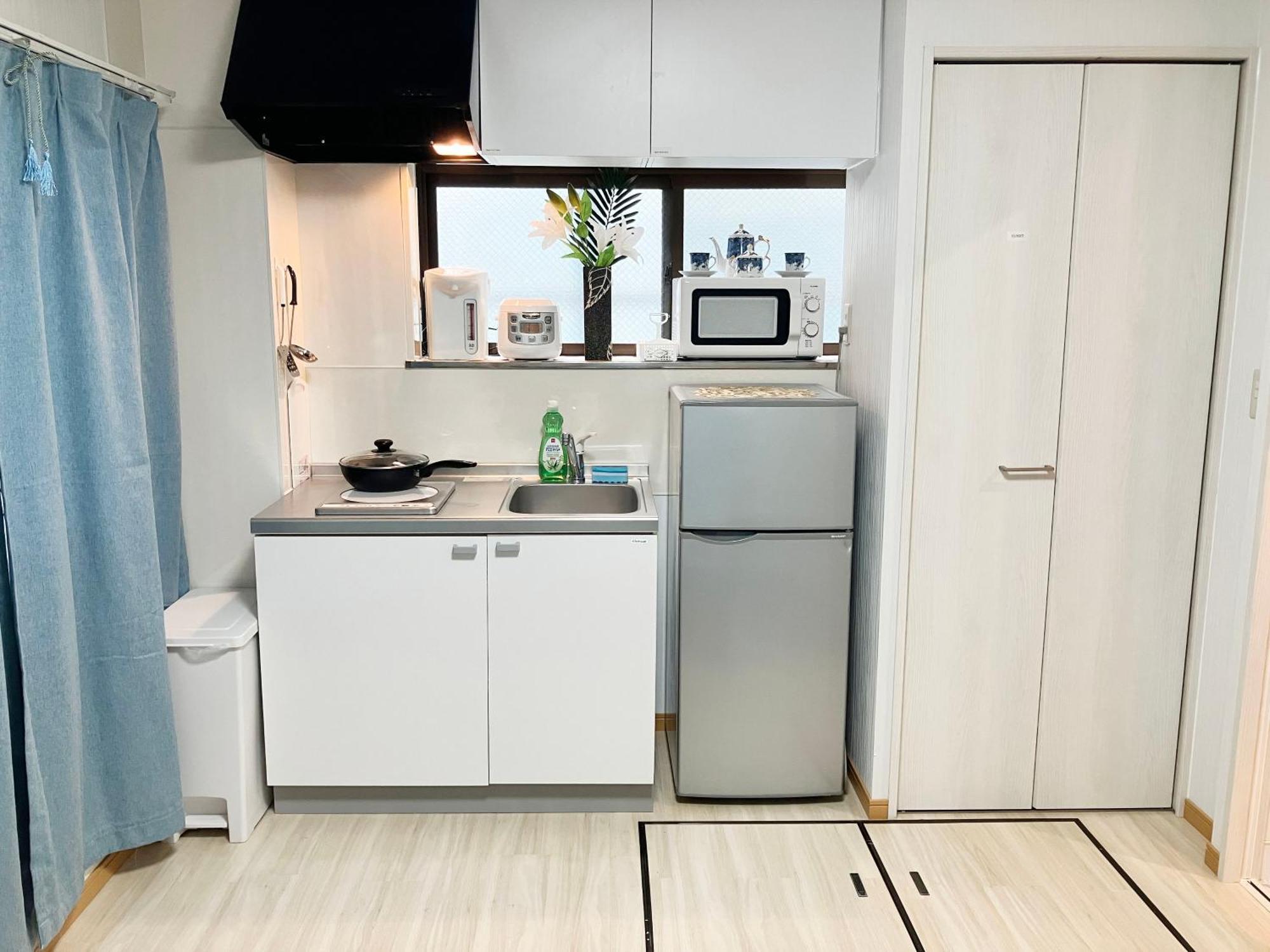Apartment Ueno Yuyuhouse 1room For Rent, Close To Senso-ji Temple,kaminarimon Gate,kappabashi Dougu Street,akihabara,shinjuku And Disneyland Tokyo